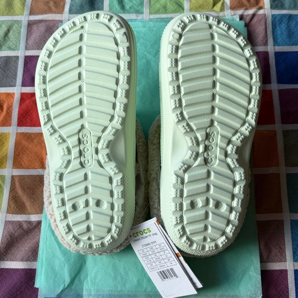 🛌 CROCS LINED CLOGS 🛌 NWT 🛌 - Picture 9 of 16